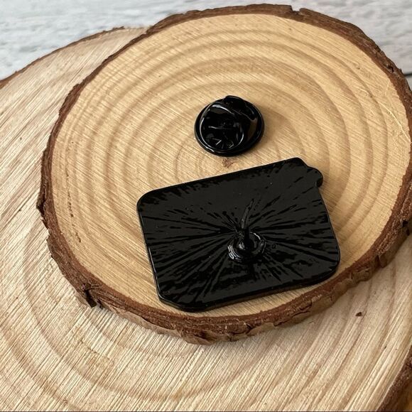 You Are Boo-tiful Enamel Pin/ Brooch Lapel - Picture 4 of 6